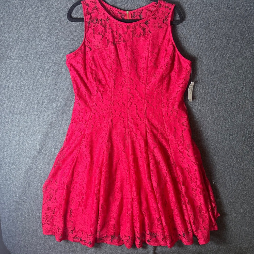 Womens 16 Red Dress Floral Lace Fit and Flare Sleeveless Party Wedding Dance NWT